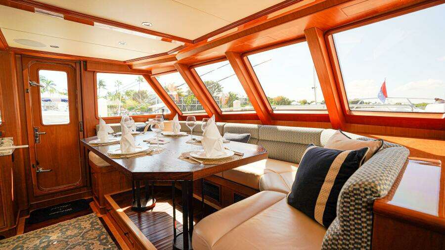 Insignia 86ft Outer Reef Yachts Yacht For Sale
