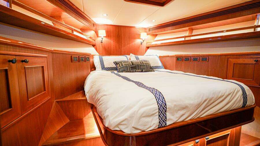 Insignia 86ft Outer Reef Yachts Yacht For Sale