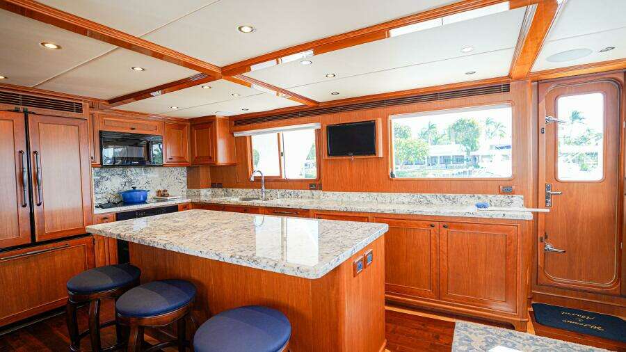 Insignia 86ft Outer Reef Yachts Yacht For Sale