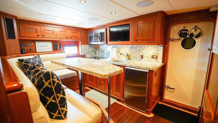 Insignia 86ft Outer Reef Yachts Yacht For Sale