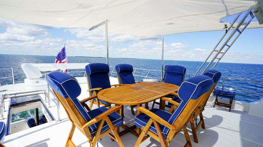 Insignia 86ft Outer Reef Yachts Yacht For Sale