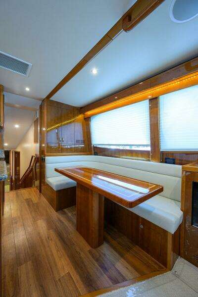 Hatteras 54 SEA NYLE - Salon - Dinette