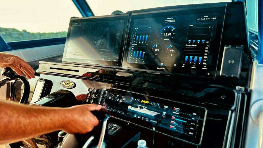 48ft HCB Yacht For Sale