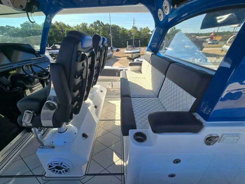 48ft HCB Yacht For Sale