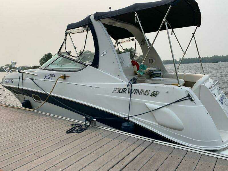 26ft Four Winns Yacht For Sale