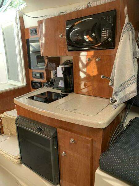 26ft Four Winns Yacht For Sale