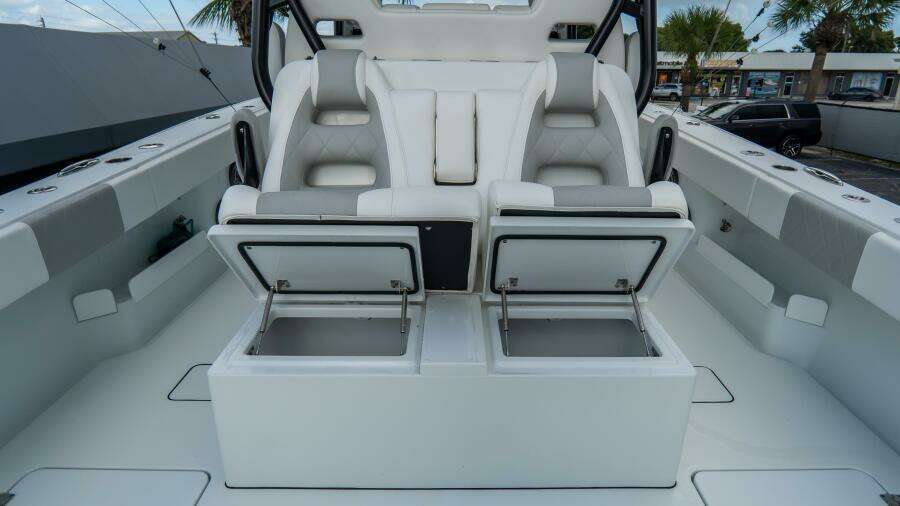 Freeman 38 38ft Freeman Yacht For Sale