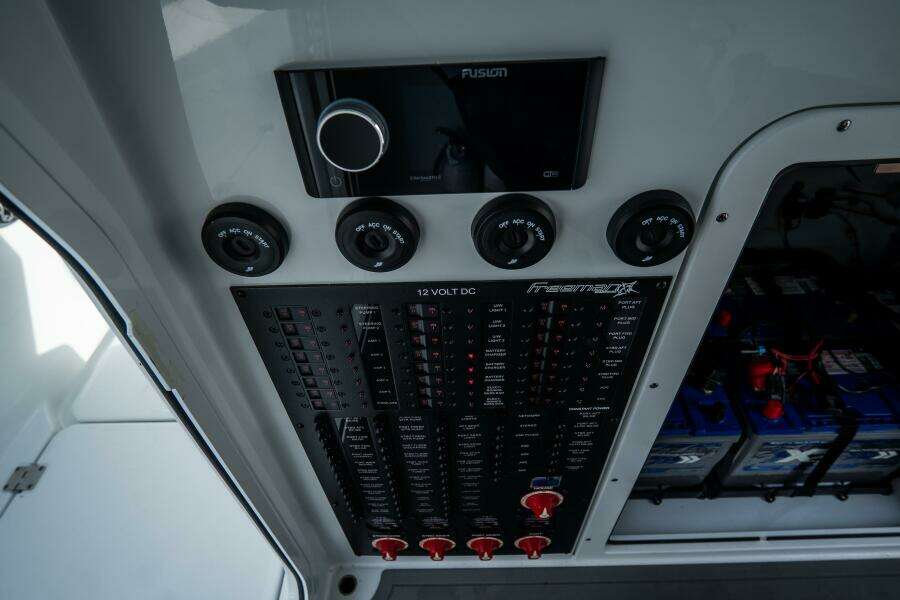 Freeman 38 38ft Freeman Yacht For Sale