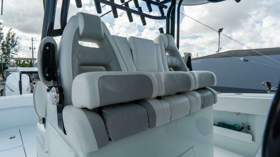 Freeman 38 38ft Freeman Yacht For Sale