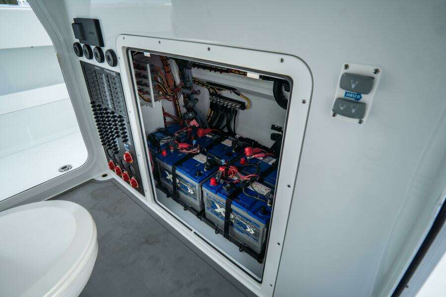 Freeman 38 38ft Freeman Yacht For Sale