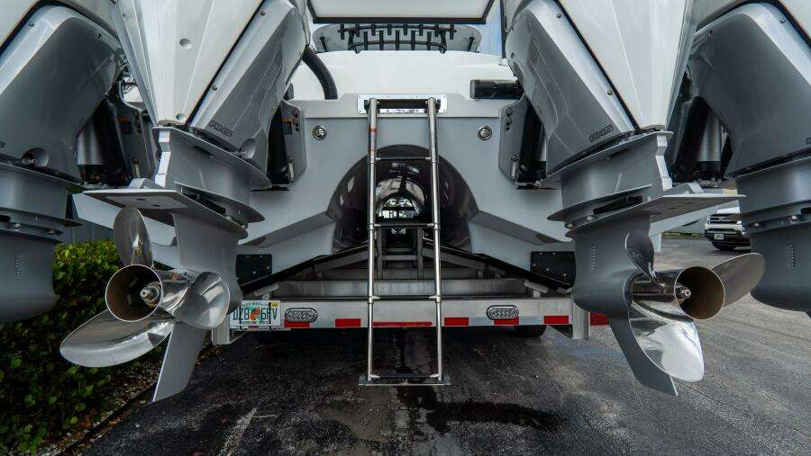 Freeman 38 38ft Freeman Yacht For Sale