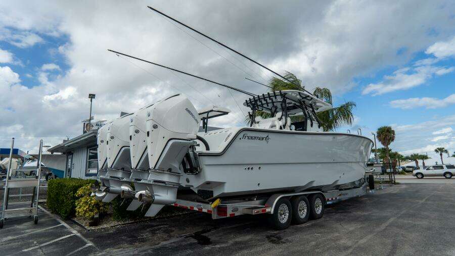 Freeman 38 38ft Freeman Yacht For Sale