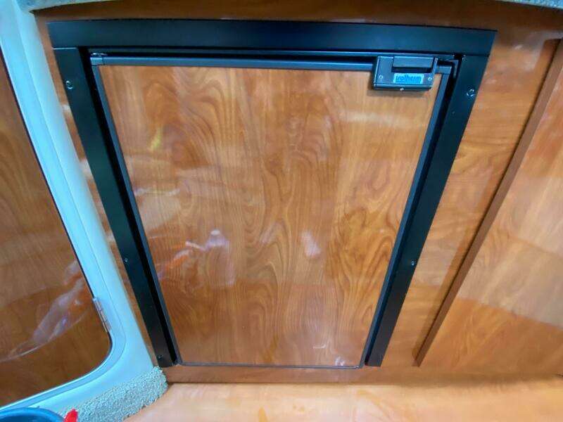 33ft Larson Yacht For Sale