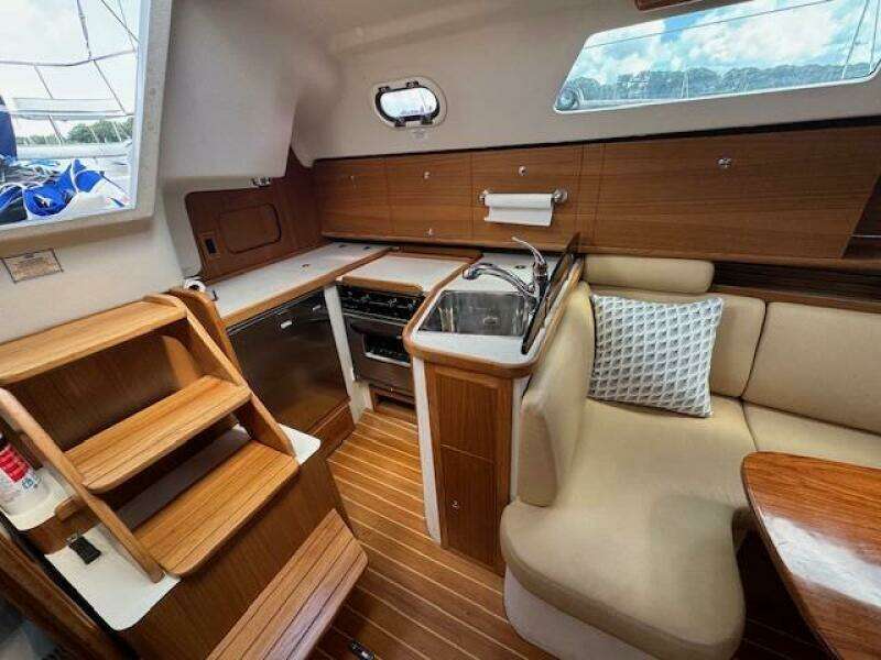 31ft Catalina Yacht For Sale