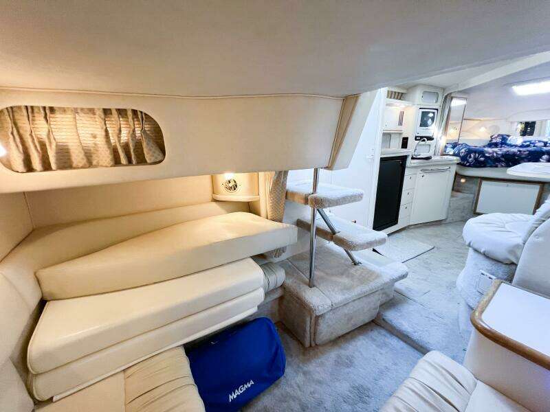 KNOT AT WORK 34ft Sea Ray Yacht For Sale