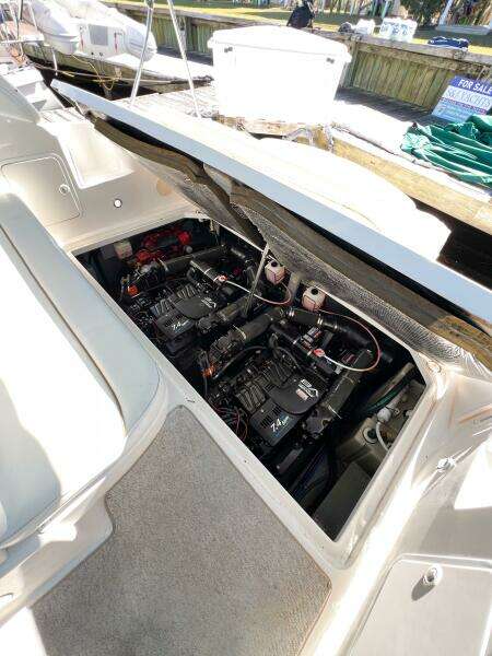 KNOT AT WORK 34ft Sea Ray Yacht For Sale