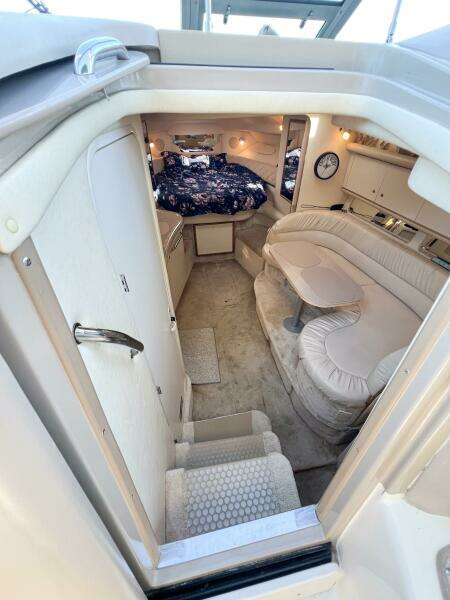 KNOT AT WORK 34ft Sea Ray Yacht For Sale