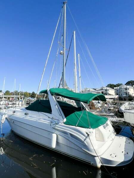 KNOT AT WORK 34ft Sea Ray Yacht For Sale