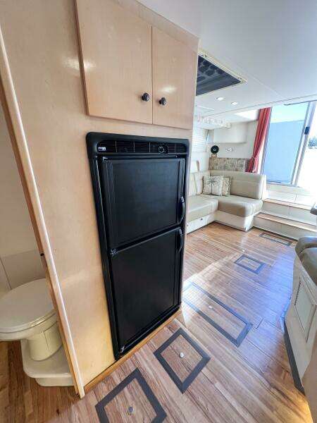 LOVIN  LIFE 35ft Carver Yacht For Sale