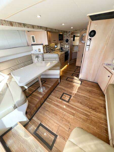 LOVIN  LIFE 35ft Carver Yacht For Sale