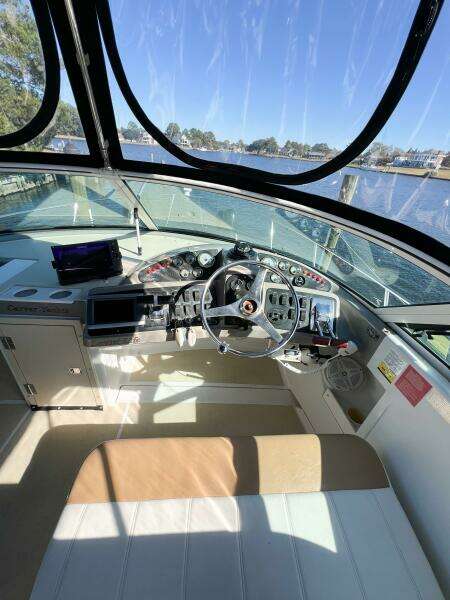 LOVIN  LIFE 35ft Carver Yacht For Sale