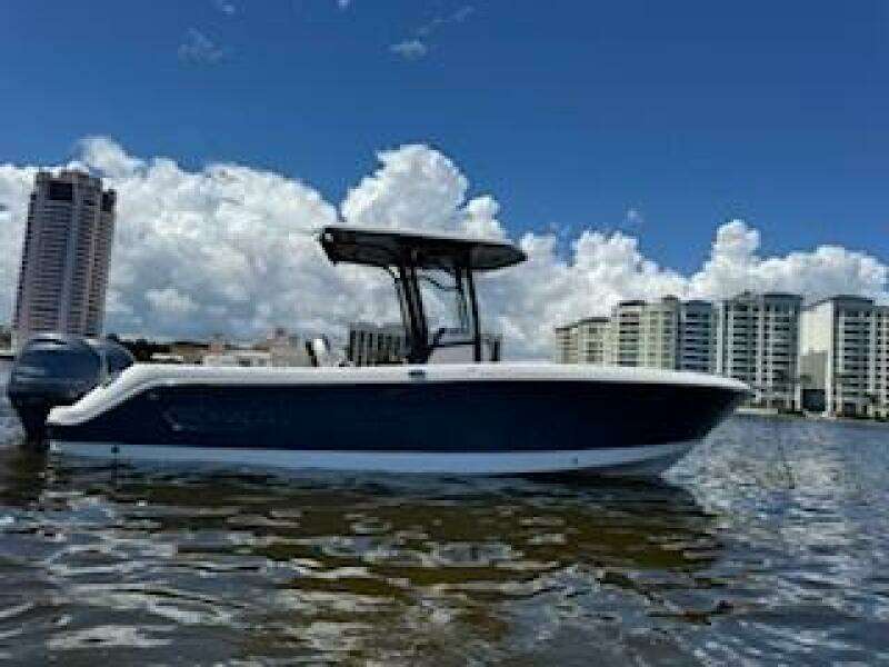 24ft Robalo Yacht For Sale