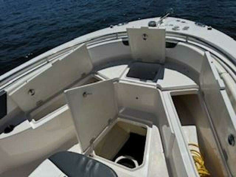 24ft Robalo Yacht For Sale