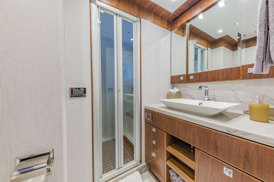 Second Amendment 100ft Hargrave Yacht For Sale