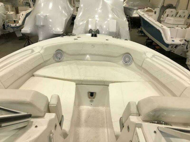 24ft Edgewater Yacht For Sale