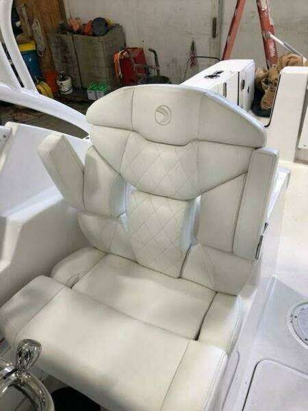 24ft Edgewater Yacht For Sale