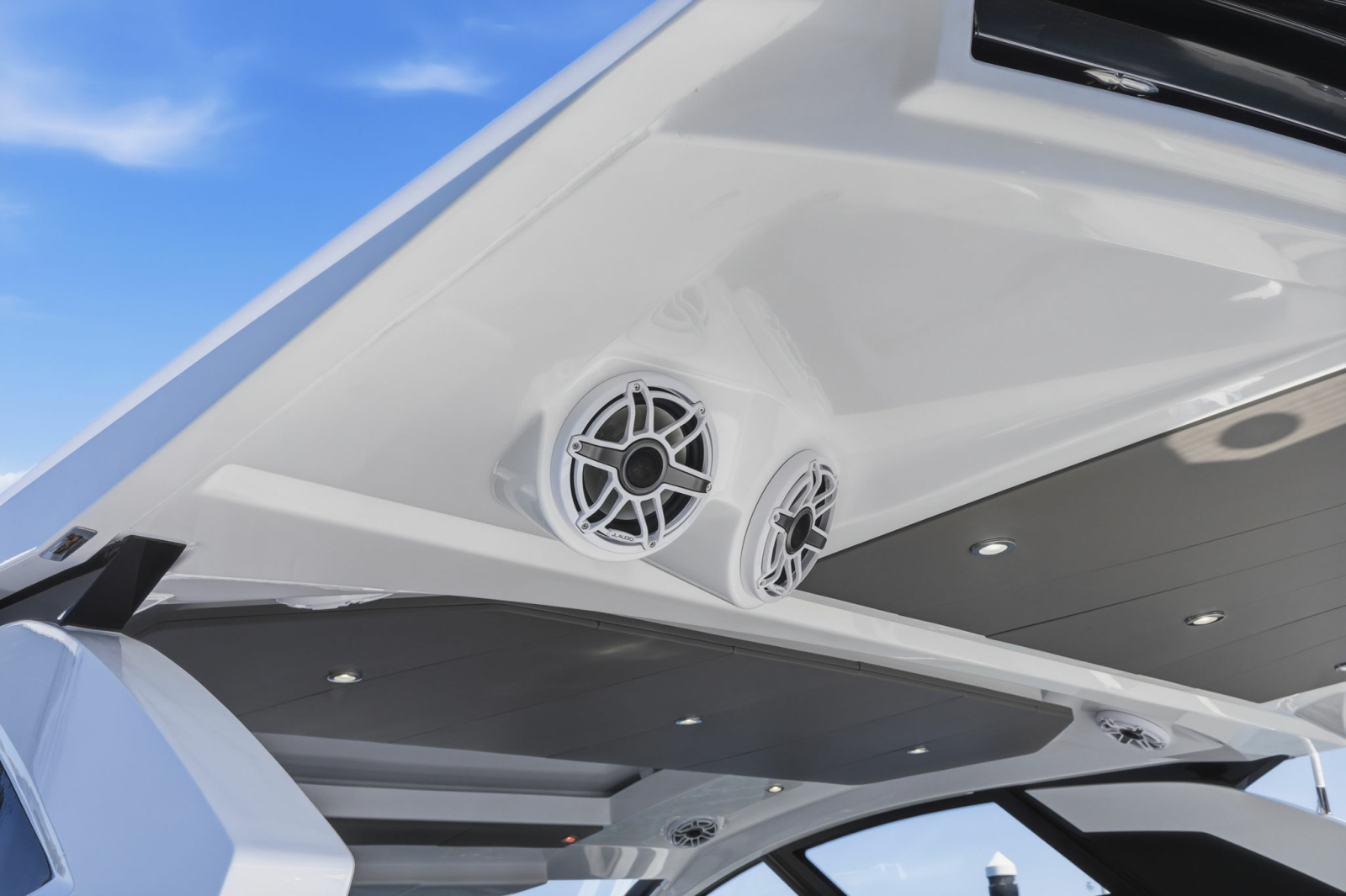 50ft Cruisers Yachts Yacht For Sale