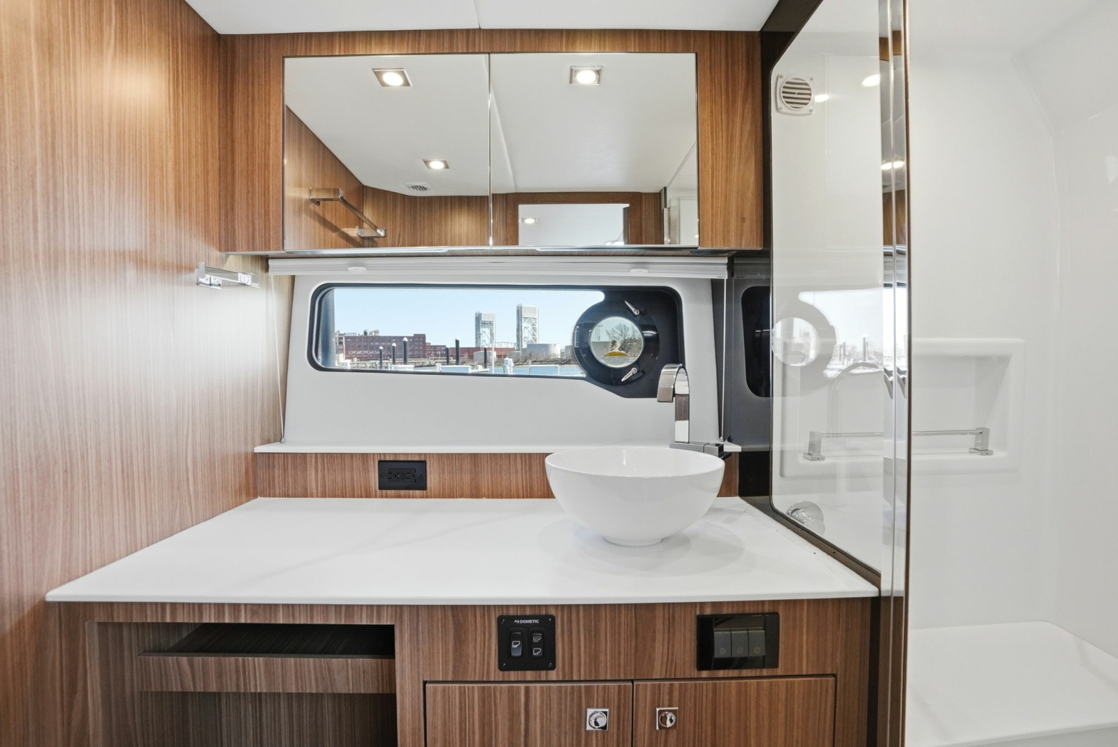 50ft Cruisers Yachts Yacht For Sale