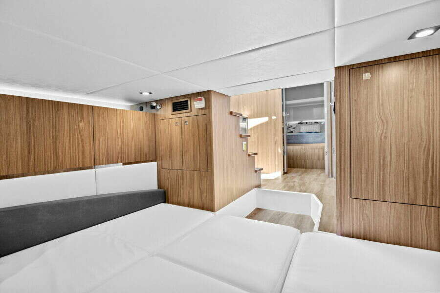 50ft Cruisers Yachts Yacht For Sale