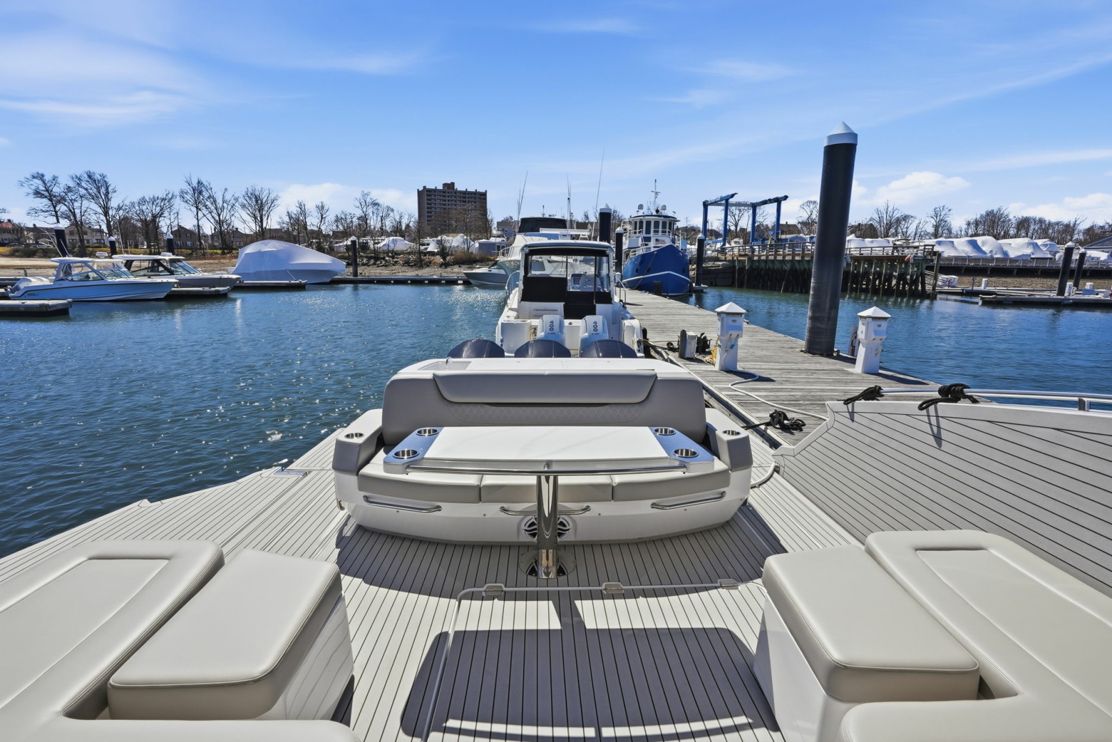 50ft Cruisers Yachts Yacht For Sale