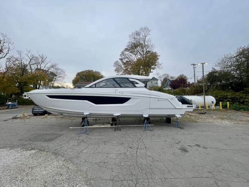 50ft Cruisers Yachts Yacht For Sale
