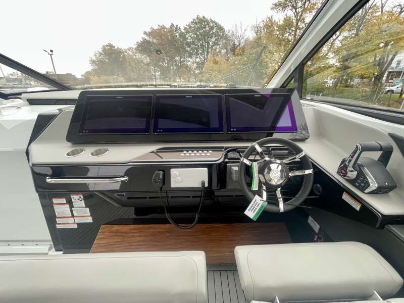 50ft Cruisers Yachts Yacht For Sale