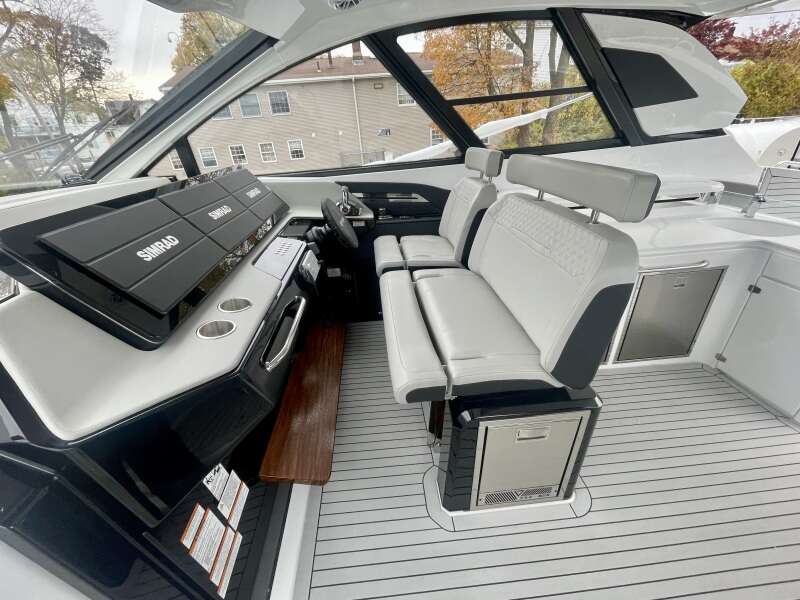 50ft Cruisers Yachts Yacht For Sale