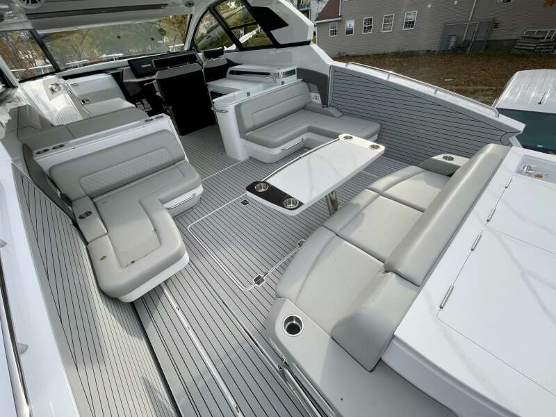 50ft Cruisers Yachts Yacht For Sale