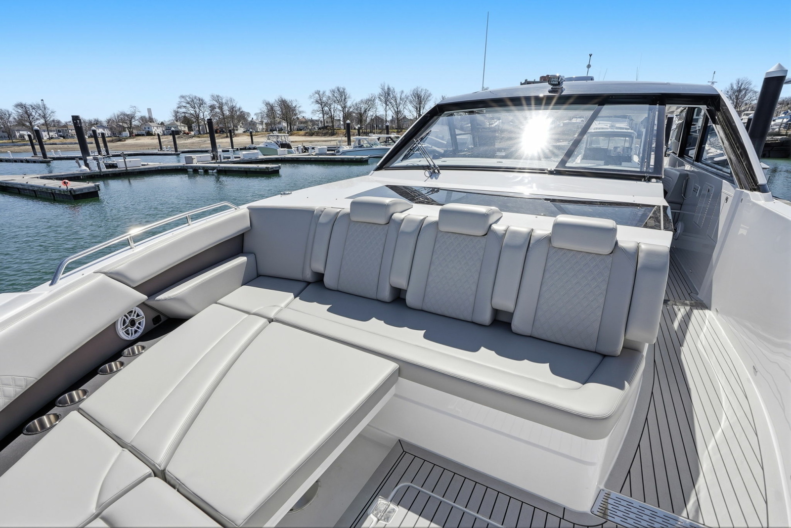 50ft Cruisers Yachts Yacht For Sale