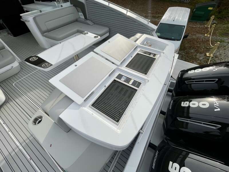 50ft Cruisers Yachts Yacht For Sale