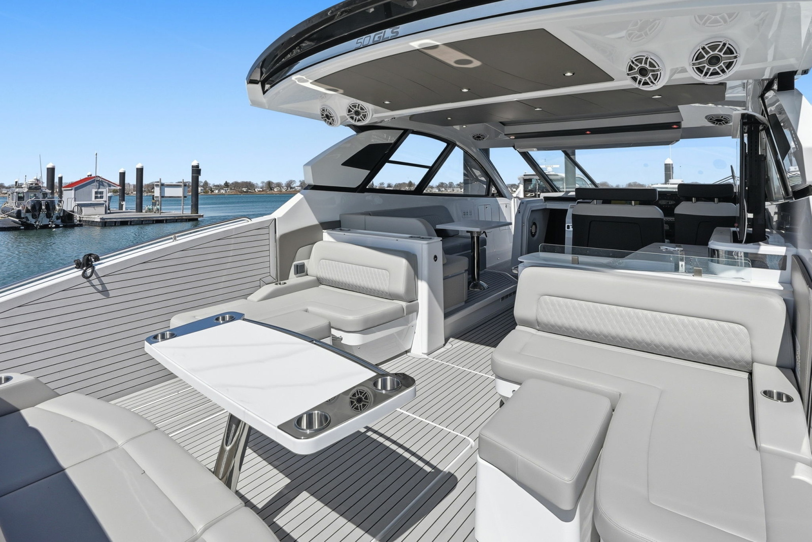 50ft Cruisers Yachts Yacht For Sale