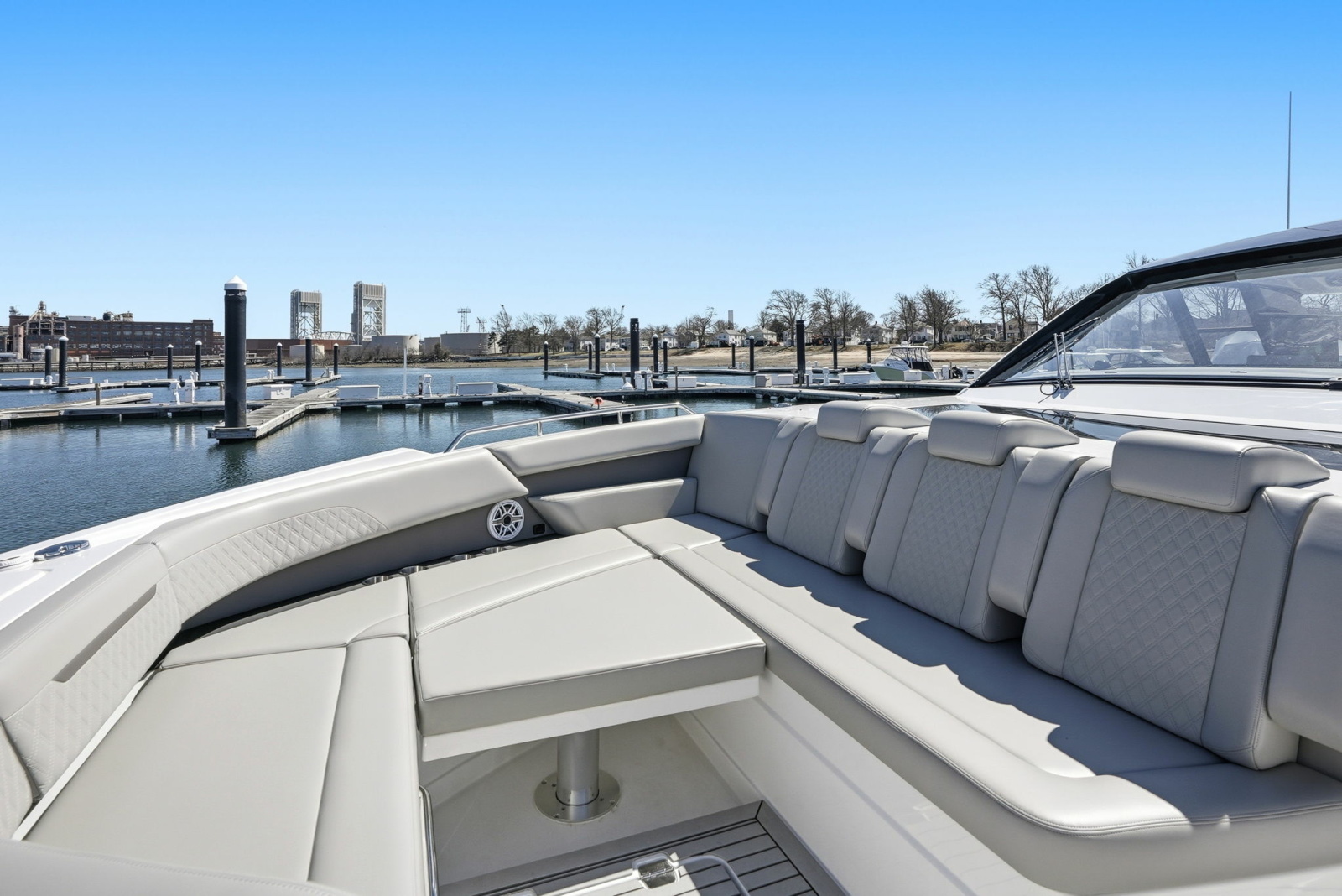 50ft Cruisers Yachts Yacht For Sale
