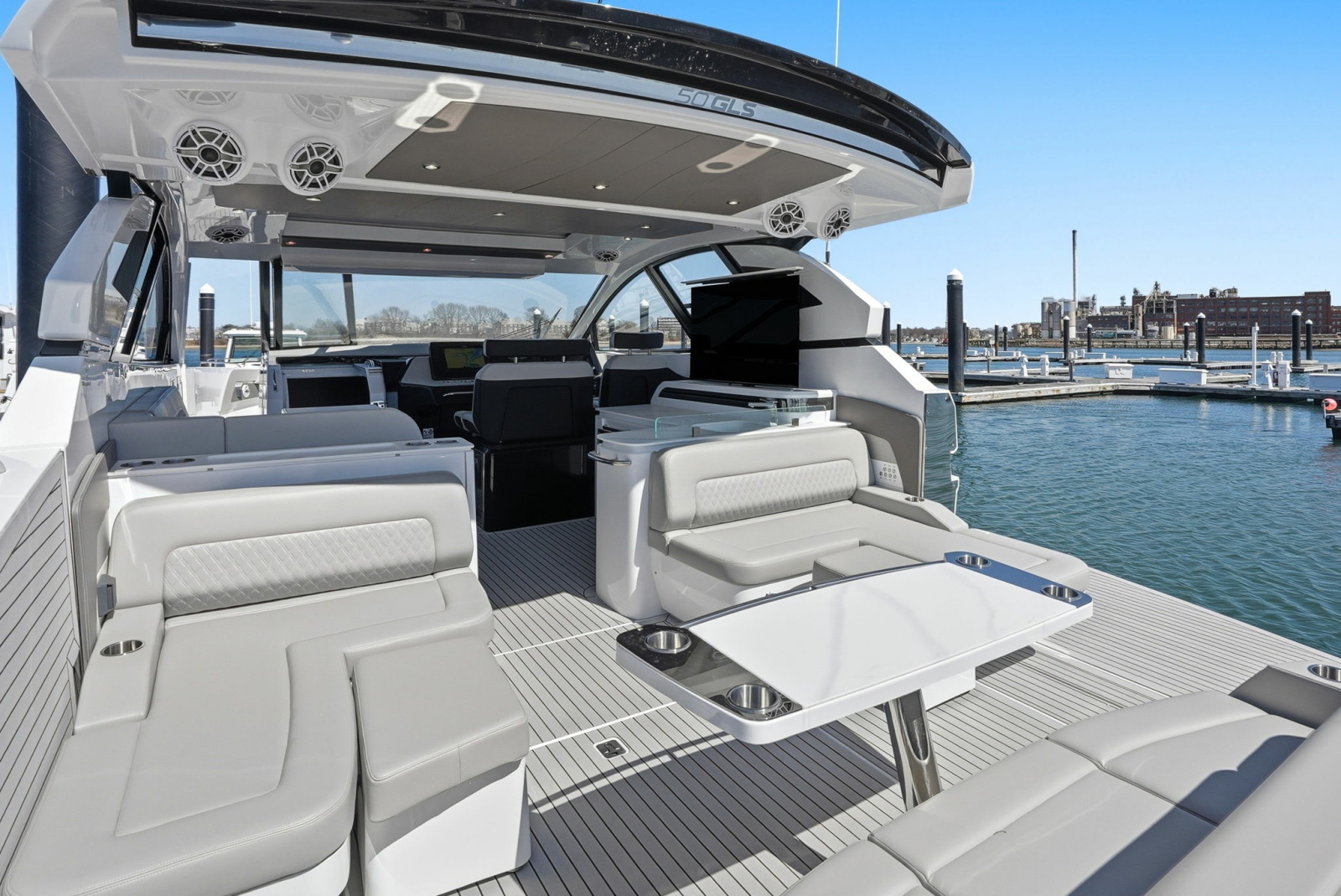 50ft Cruisers Yachts Yacht For Sale