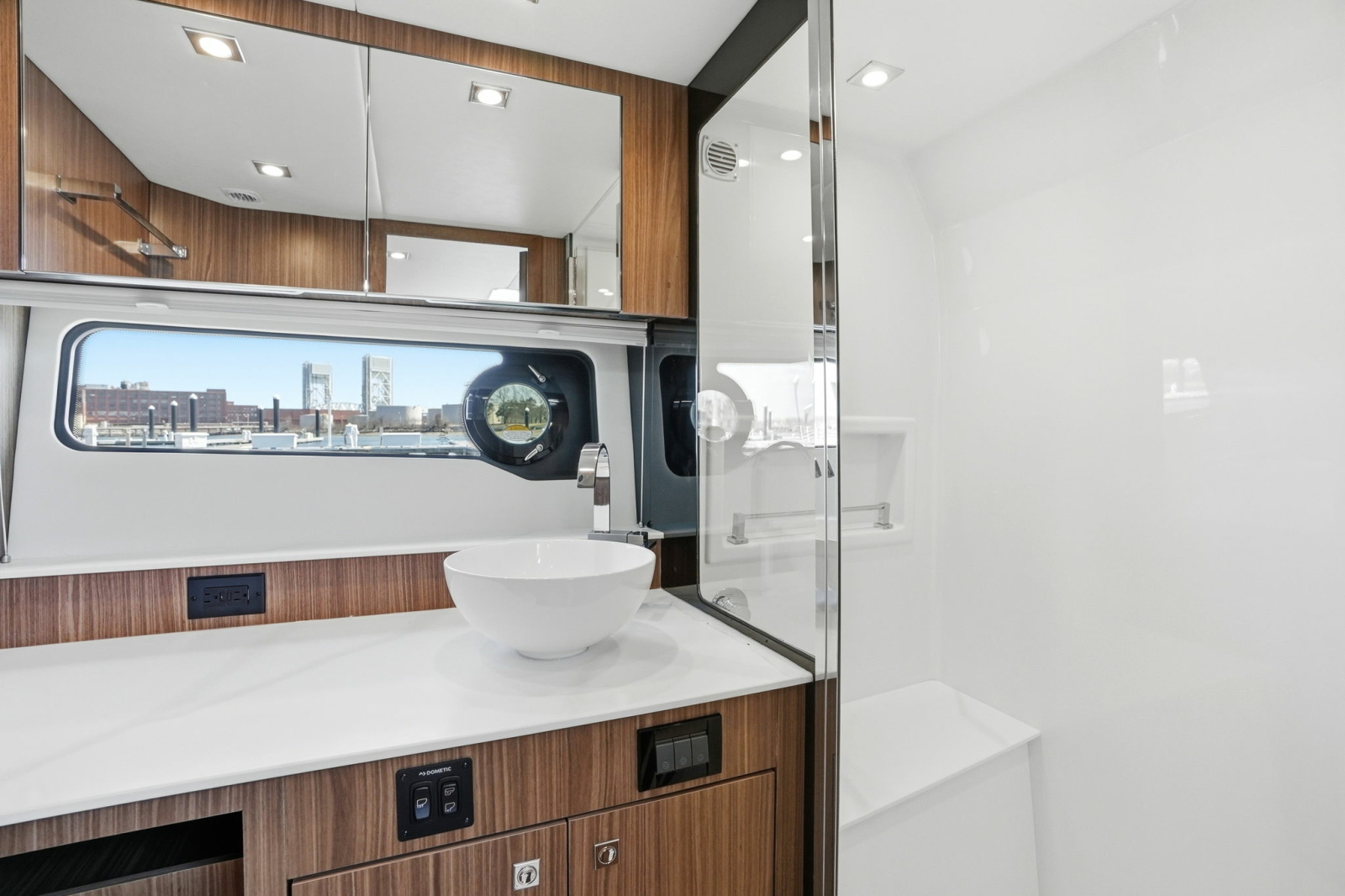 50ft Cruisers Yachts Yacht For Sale
