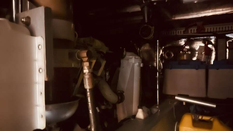 50ft CARVER YACHTS Yacht For Sale