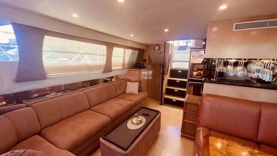 50ft CARVER YACHTS Yacht For Sale