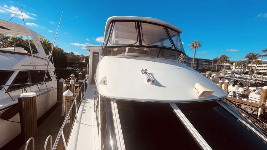 50ft CARVER YACHTS Yacht For Sale