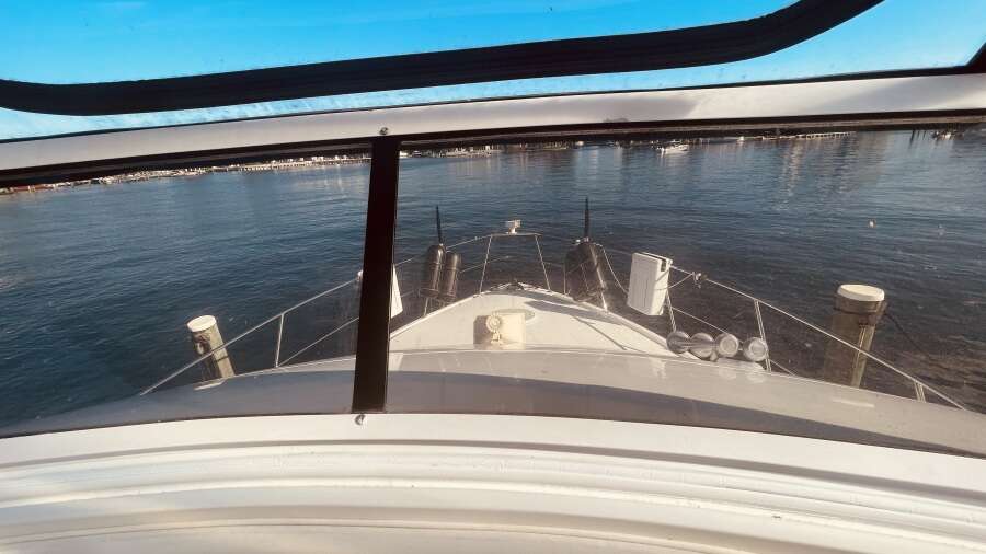 50ft CARVER YACHTS Yacht For Sale