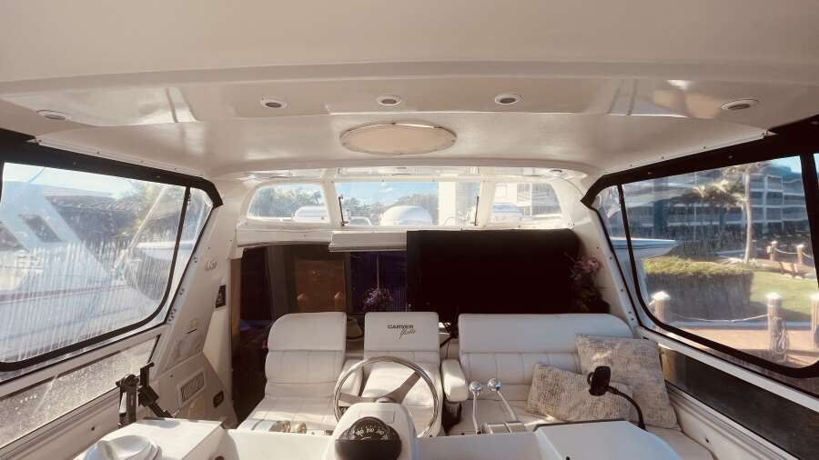 50ft CARVER YACHTS Yacht For Sale