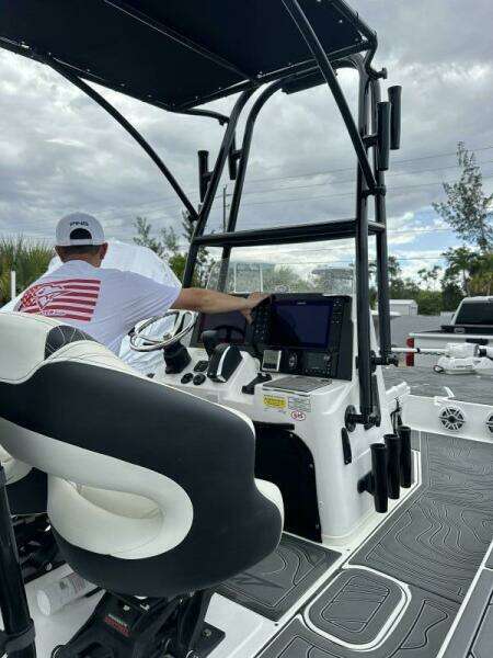 23ft Tidewater Yacht For Sale